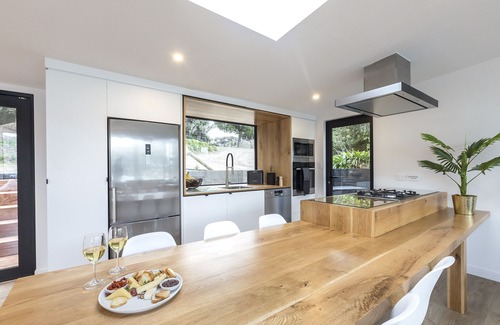Akaroa Maison | Children's Bay Exclusive - Akaroa