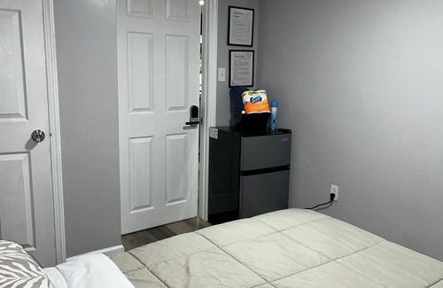 Newark Appartement | Chill and Recharge: Cozy Room F