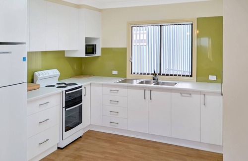 Basin View Maison | Chill Out at the Basin by Experience Jervis Bay