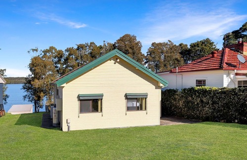 Basin View Maison | Chill Out at the Basin by Experience Jervis Bay