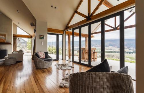 Bendigo Maison | Chinamans Ridge on Chinamans Terrace - Bendigo, Tarras - Central Otago
