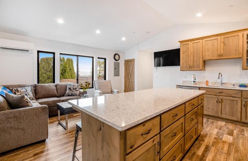 Garibaldi Appartement | Chinook Suite