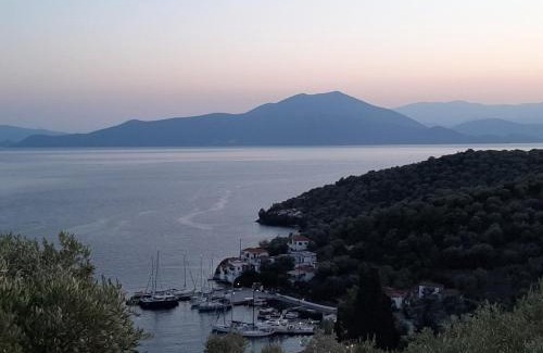 Pella Region Maison | Chiona΄s Apartments by the Sea