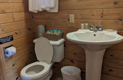Hayward Appartement | Chip-Wa Lodging Room 1