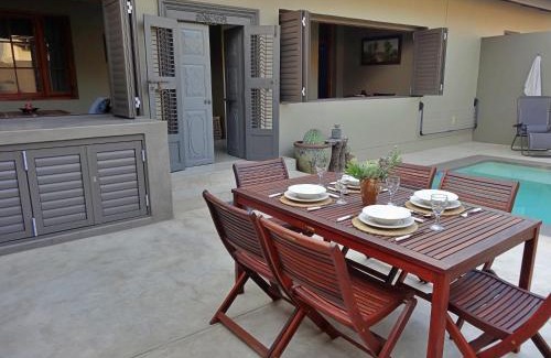 Rooiberg Maison | Chivay Country Cottages