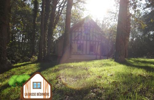Crouy-sur-Cosson Maison | Choisissez votre hébergement, l'insolite Cul de Loup ou la traditionnelle Bédinière à 5 minutes de Chambord
