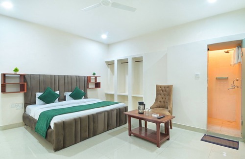 Paharganj Cabine | Chowdhry Tourist Lodge- Paharganj-NDLS