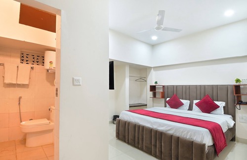 Paharganj Cabine | Chowdhry Tourist Lodge- Paharganj-NDLS