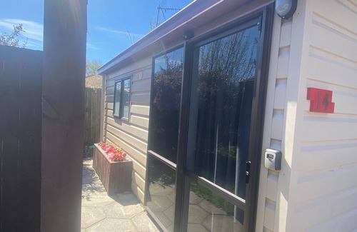 Christchurch Appartement | Christchurch Airport Tinyhouse
