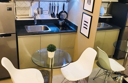 Legazpi Village Copropriété | Christine Suites at The Beacon Makati