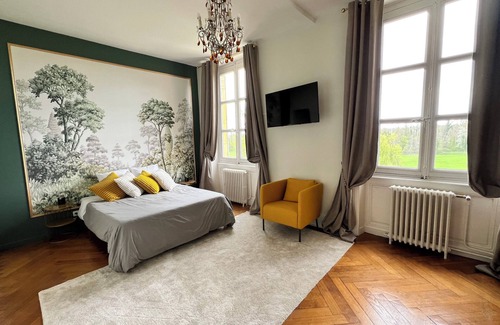 Roanne Autre | Noel ou Nouvel An dans un magnifique Château avec hébergements pour 35 personnes