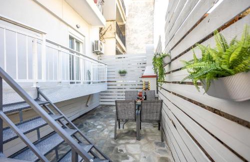 Nea Peramos Appartement | CHRISTOS