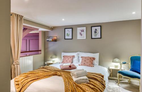 Quartier Vieux Marche-Cathedrale Appartement | Chronos by Kleidos, Grand duplex, 4 personnes, 3 minutes Gros Horloge & Opéra de Rouen