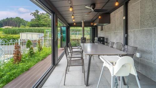 Chuncheon Maison | Chuncheon Staysaint21 Poolvilla