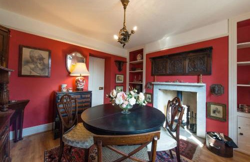 Corston Maison | Church Cottage