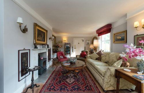Corston Maison | Church Cottage