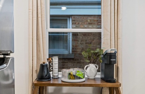 Cicero Maison | Cicero’s 3-BR Urban Oasis