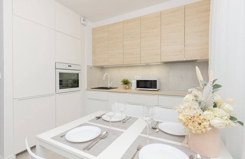 Piaseczno Appartement | Cichej Łąki 8 | Apartment with Balcony | Parking