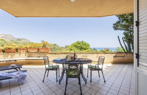 Santa Flavia Appartement | Cicladi Milos by Interhome