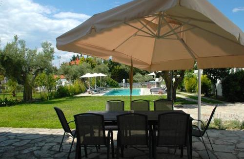 Pefkochori Villa | Cielle Epoque