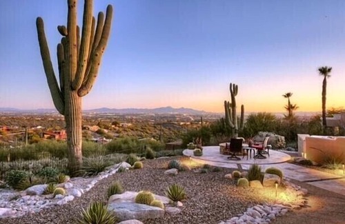 Cimarron Foothills Estates Maison | Cimarron: Spectacular city and mountain views, pool, hot tub, and more!