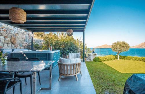 Yalikavak Villa | Çimentepe Residence Deluxe 2 - Villa with Jacuzzi in Yalikavak