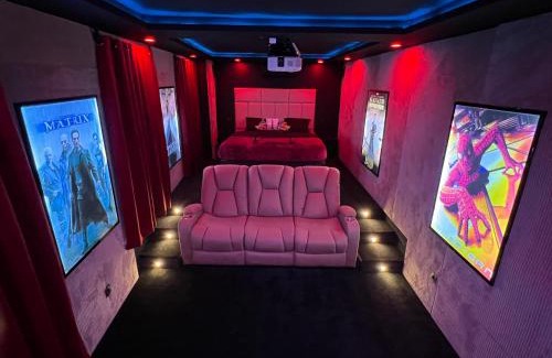 Vienne Appartement | Cinéma & Jacuzzi