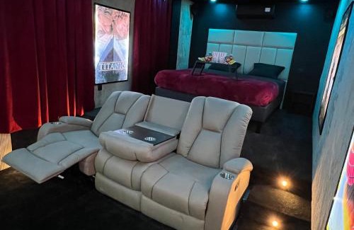 Vienne Appartement | Cinéma & Jacuzzi