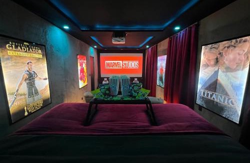 Vienne Appartement | Cinéma & Jacuzzi