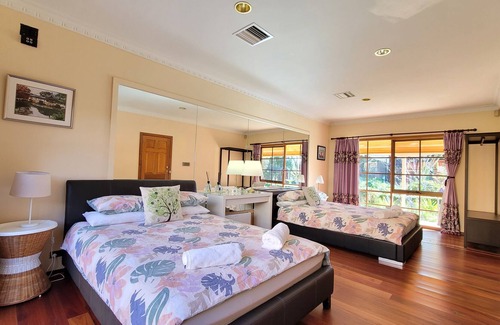 Warrandyte Maison | Cinema, golf, swimming pool, large space for the ultimate enjoyment