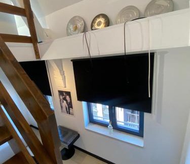 Mons Appartement | Cinestrings