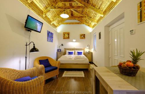 Balatonkenese Appartement | Ciprus Porta Apartmanok