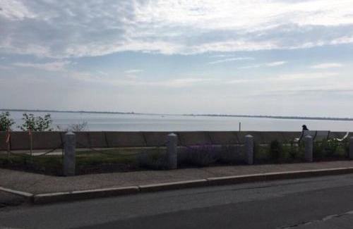 Newburyport Appartement | Circa 1725 home w/Roof Deck and Water Views