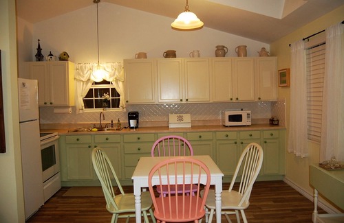 Grand Saline Cabine | Circle P Cabins - First Monday Trade Days - Maintenant avec 3 cabines sur 3 acres