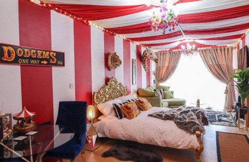 Treffynnon Maison | Circus Circus