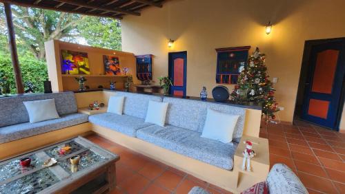 Utica Maison | CisneCisneros