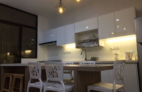 Downtown George Town Maison | Citadel Suites Georgetown