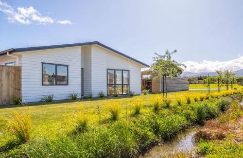 Greytown Maison | Citron 9