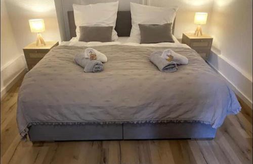 Gallus Appartement | City Apartment Messe Zentral PS4 Workspace