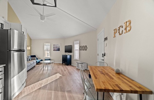 Holiday Beach Maison | City Beach Bungalows-WALK TO BEACH