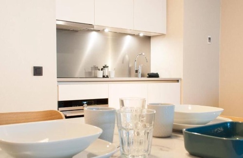 Jewish Quarter Maison | City Break Minutes Away from MoMu Antwerp & Museums! w/ Full Kitchen!