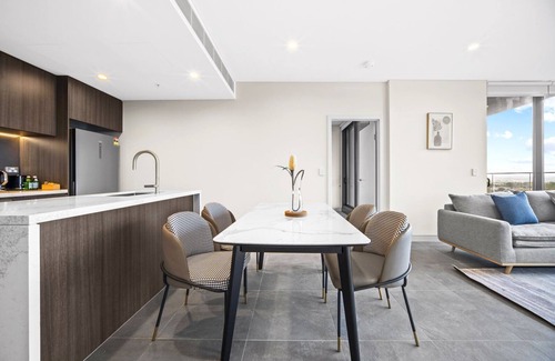 North Strathfield Appartement | City&Bridge View 2 Bed+Study | Homebush