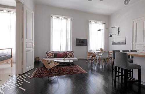 Erzsebetvaros Appartement | City Center Industrial Residence