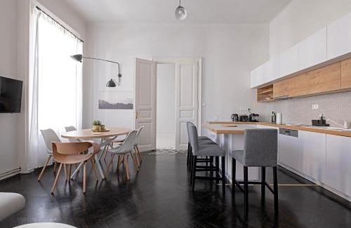 Erzsebetvaros Appartement | City Center Industrial Residence