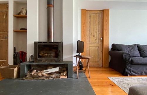 Lisbon Old Town Appartement | City Center, Sun, Charm with Terrace and Fireplace