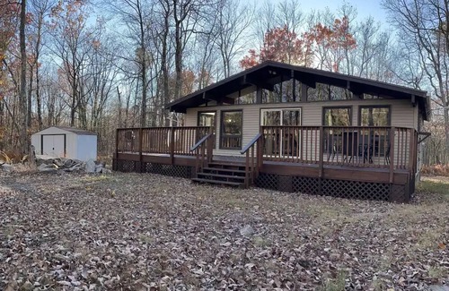 Jim Thorpe Chalet De Ski | City Escape: Cozy 2 bedroom Chalet in Jim Thorpe