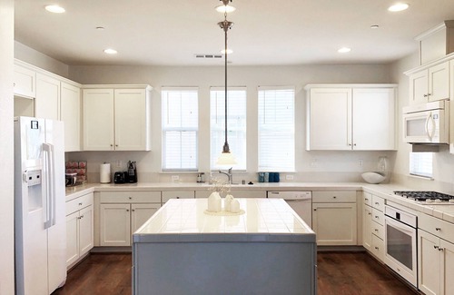 Hayward Copropriété | Grand condo près de San Francisco