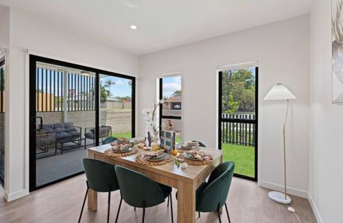 Capalaba Maison | City Oasis Brand New 4BR with Parking and Steps to Shops