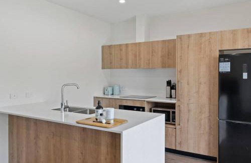 Capalaba Maison | City Oasis Brand New 4BR with Parking and Steps to Shops