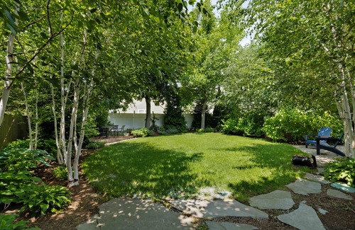 Cambridgeport Copropriété | City Oasis with Yard and easy Walk To Harvard, MIT and Train